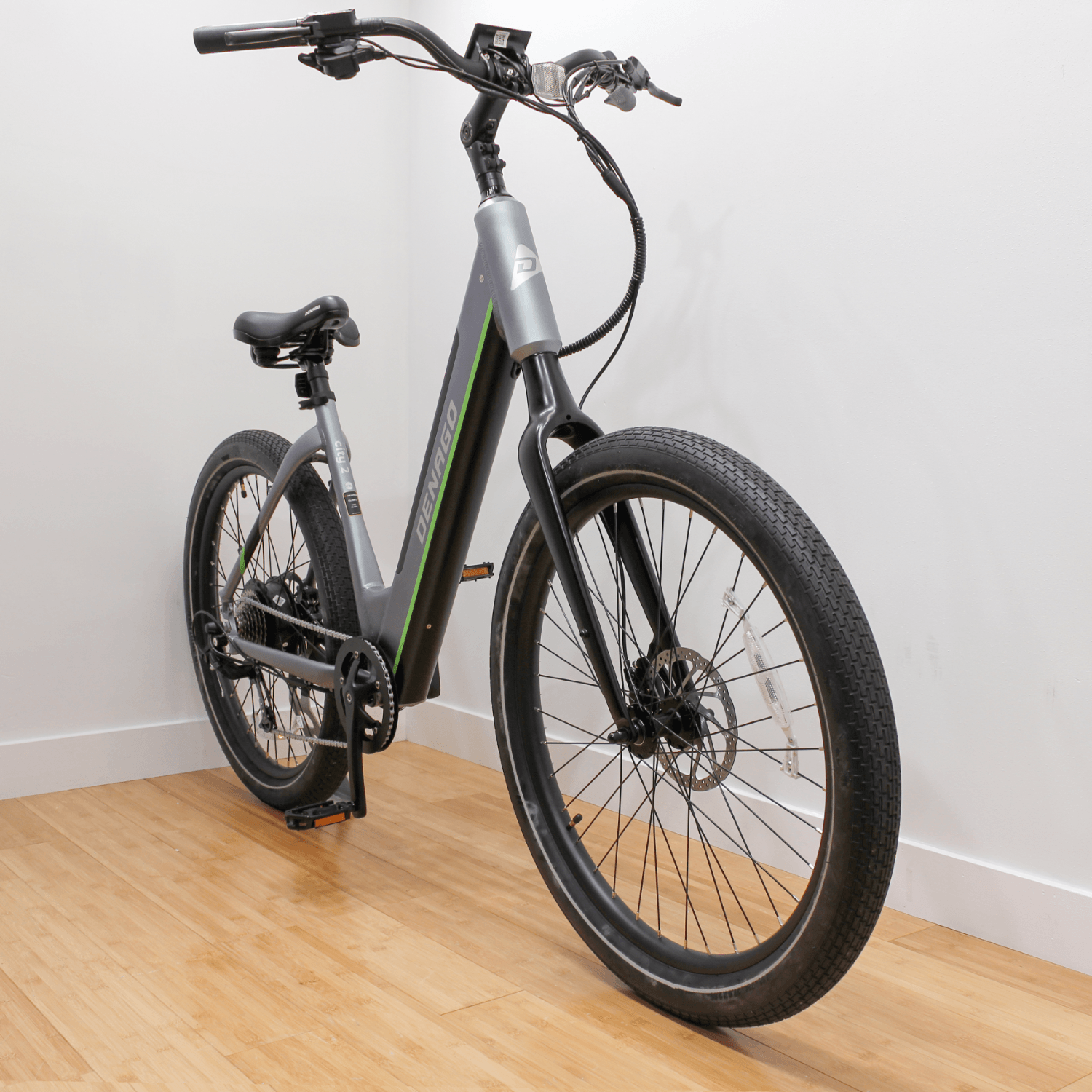 Denago - City 2 Step Thru - Wavy - 2 Front Quarter